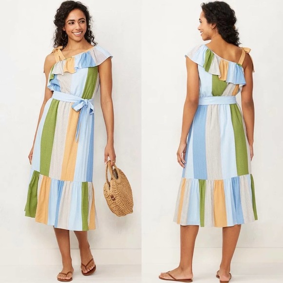 LC Lauren Conrad Dresses & Skirts - LC Lauren Conrad Poolside Paradise Ruffle Shoulder Midi Dress